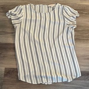 Loft dress shirt. Tulip sleeves and back buttons